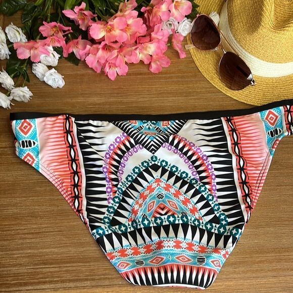 Gibson Latimer Black and White Geometric Bikini Bottom Size Large - Picture 4 of 8